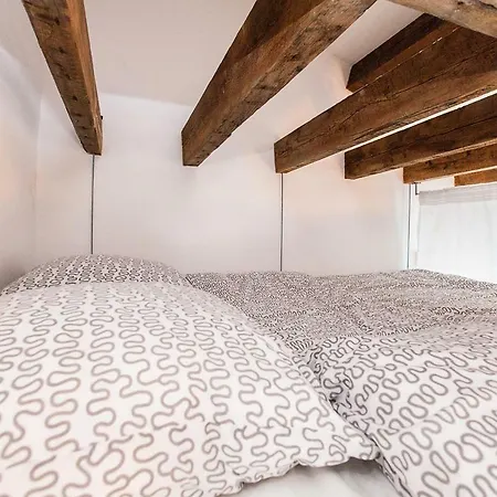 Charming 30m² Border Of Montmartre Apartment Paris