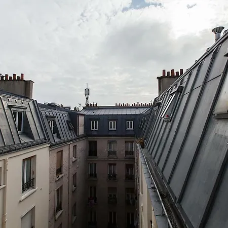 Charming 30m² Border Of Montmartre Apartment Paris