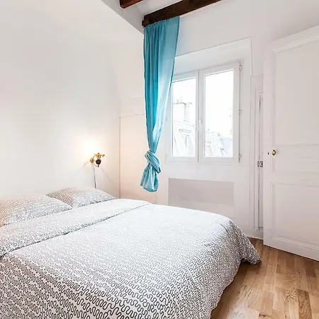 Apartment Charming 30m² Border Of Montmartre Paris