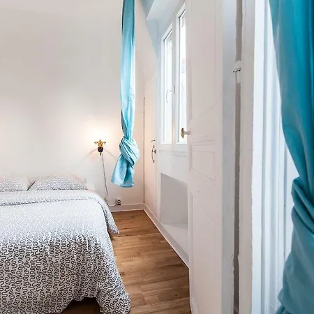 Charming 30m² Border Of Montmartre Apartment