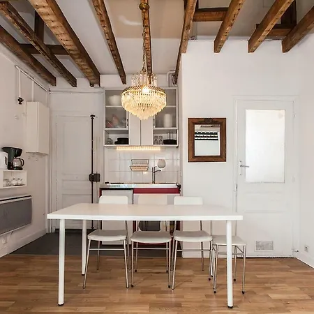 Charming 30m² Border Of Montmartre *