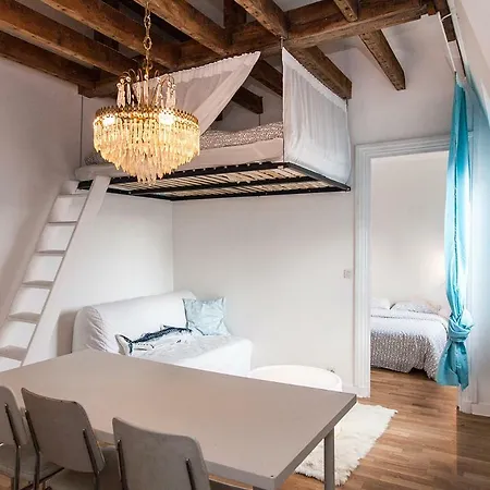 Charming 30m² Border Of Montmartre * Paris