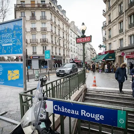 Charming 30m² Border Of Montmartre