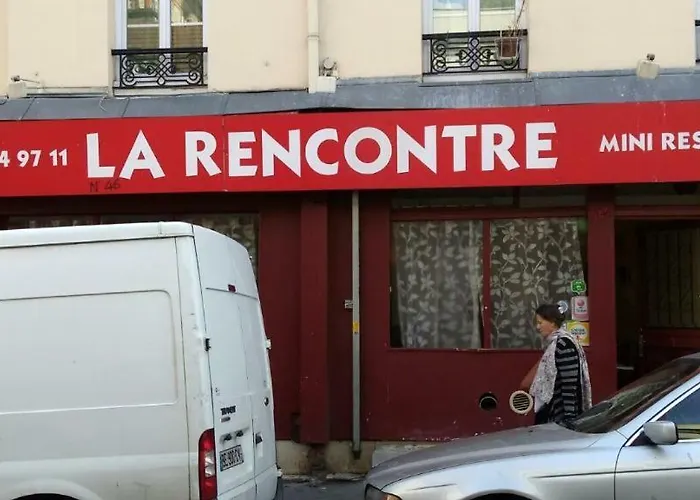 Charming 30m² Border Of Montmartre *
