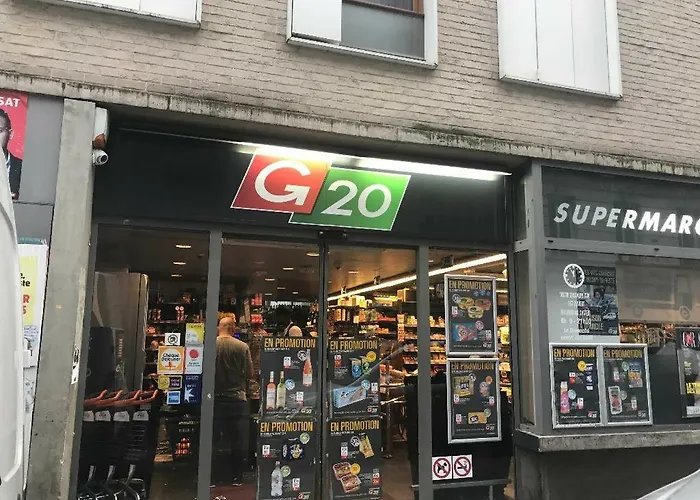 Charming 30m² Border Of Montmartre * Parijs