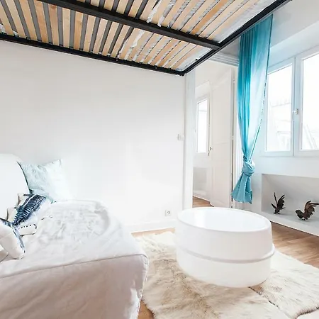 Charming 30m² Border Of Montmartre Apartament *